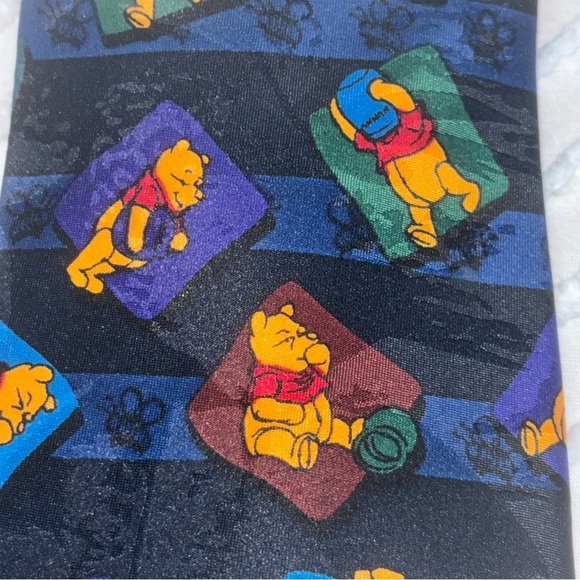 Men's DISNEY Winnie The Pooh Bear Tie‎ NECKTIE HONEY POT JUG BLUE - Picture 7 of 7